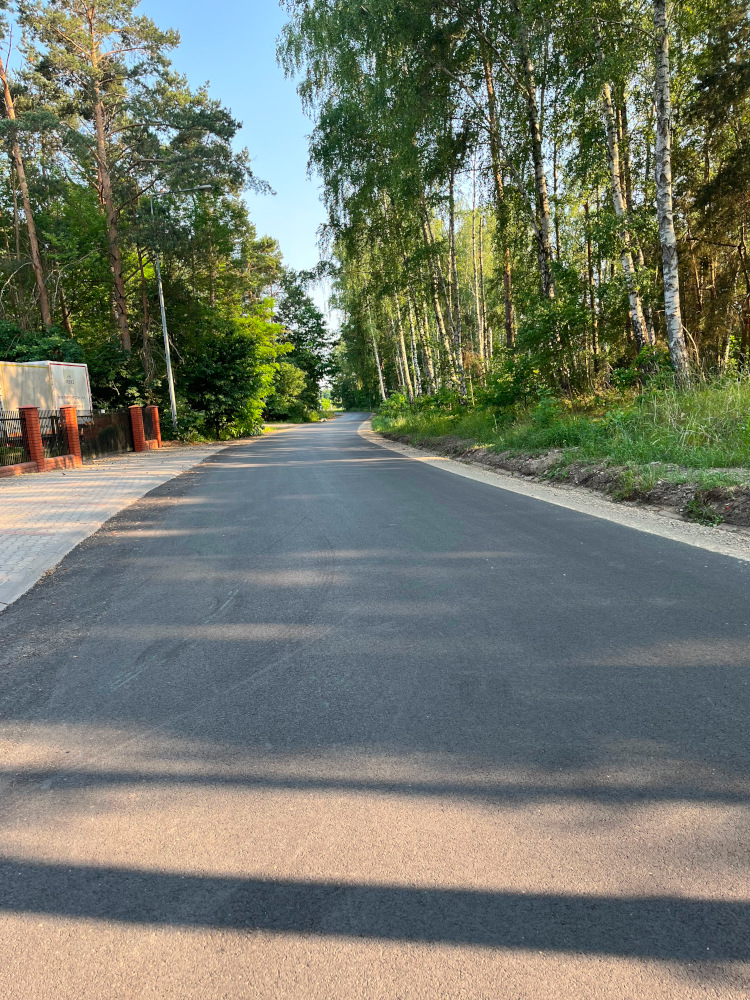 Wyremontowana droga Milejowice-Zdziechów-Cerekiew